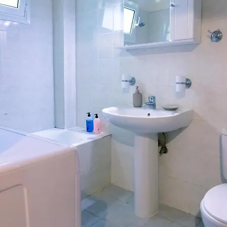Mk Hospitality Апартаменты Каламата