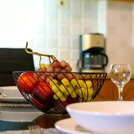 Mk Hospitality Каламата